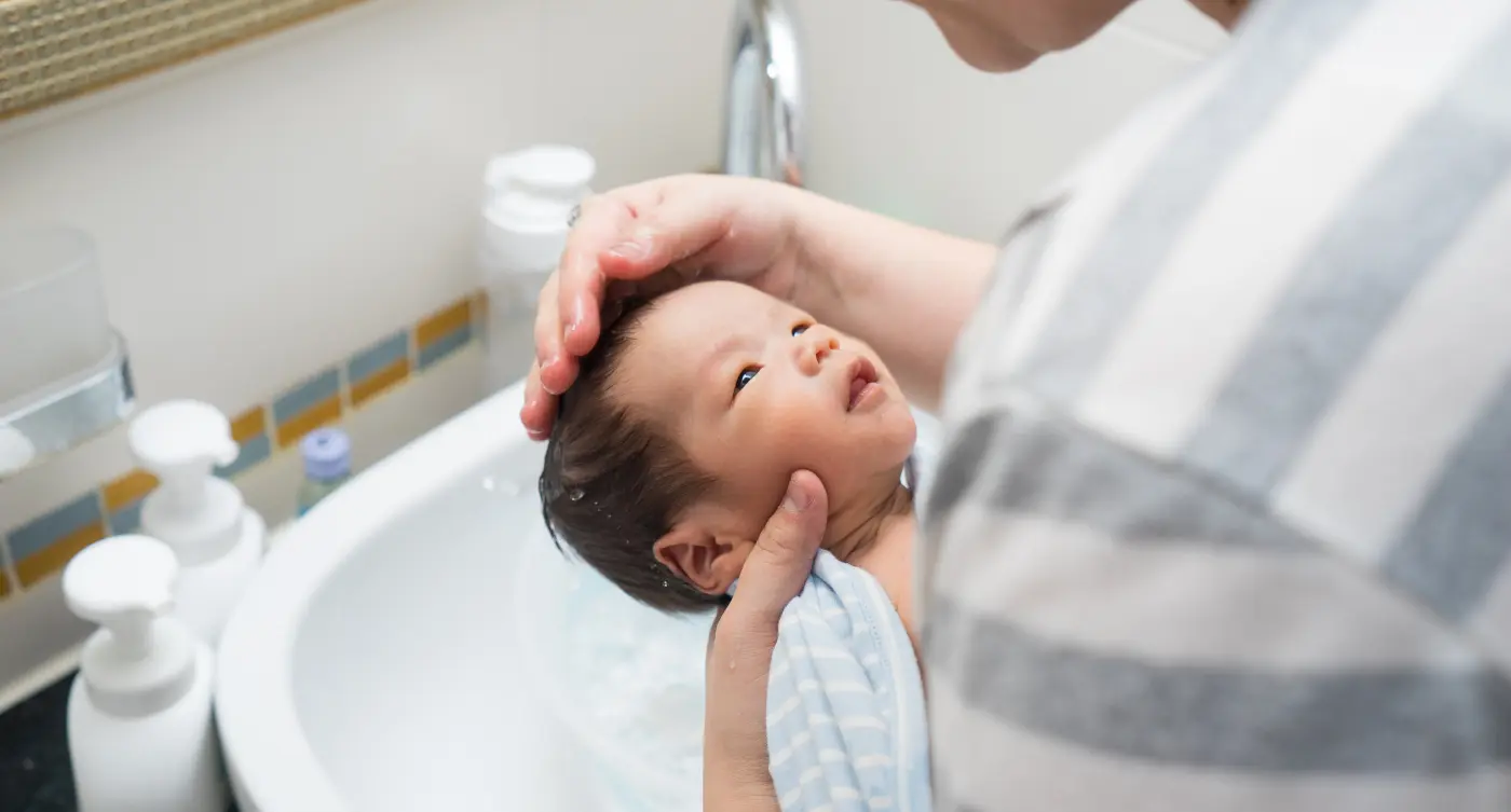 Gentle Baby Bath Guide: Safe and Joyful Essentials Baby Bath Safety Guidelines