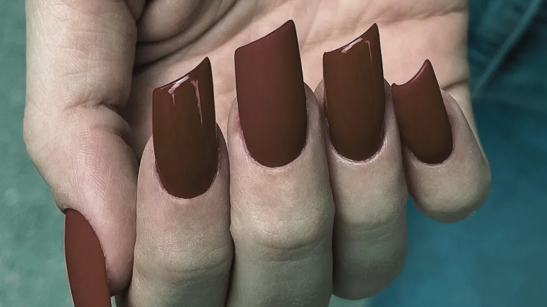 Pregnancy Nail Shapes: Healthy Nails with Stylish Care Lipstick Nail Shape