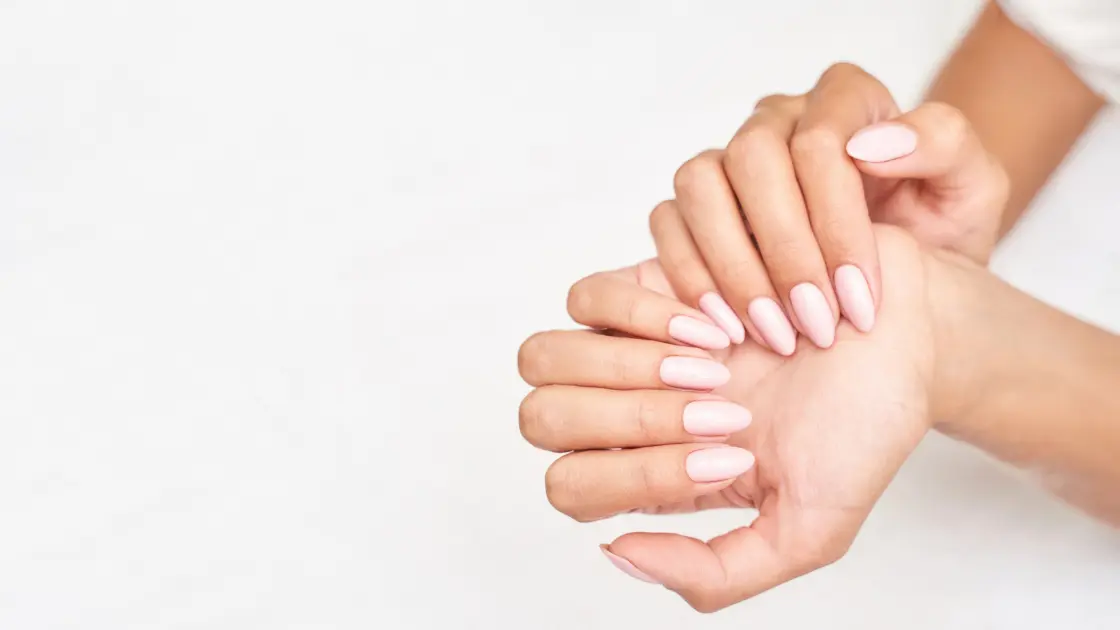 Pregnancy Nail Shapes: Healthy Nails with Stylish Care oval nail shape