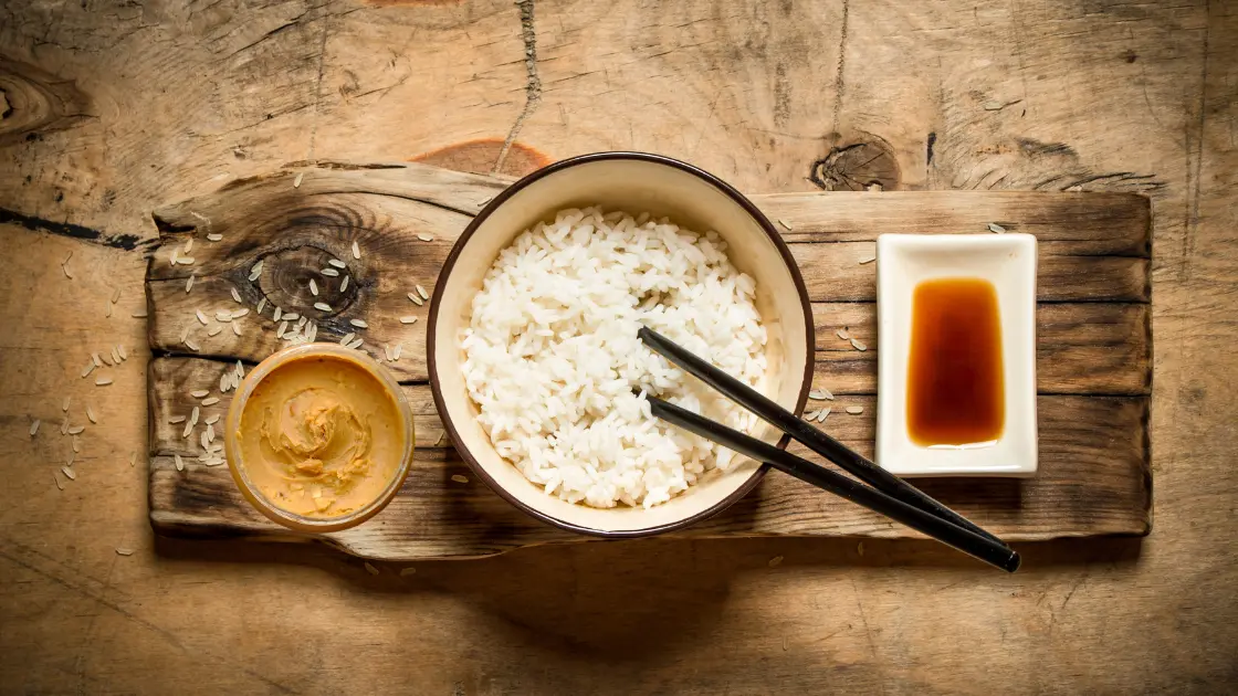 Rce with soy sauce and butter