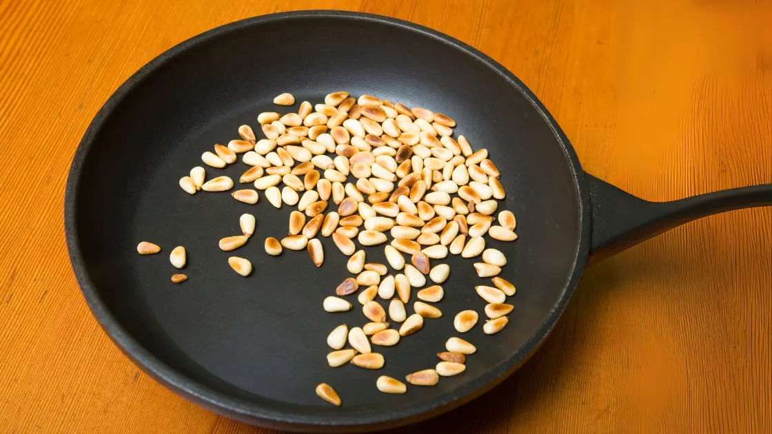 how to toast pine nuts