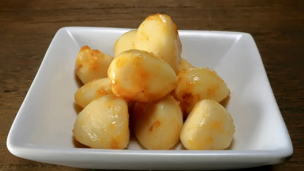  Pickled Garlic 