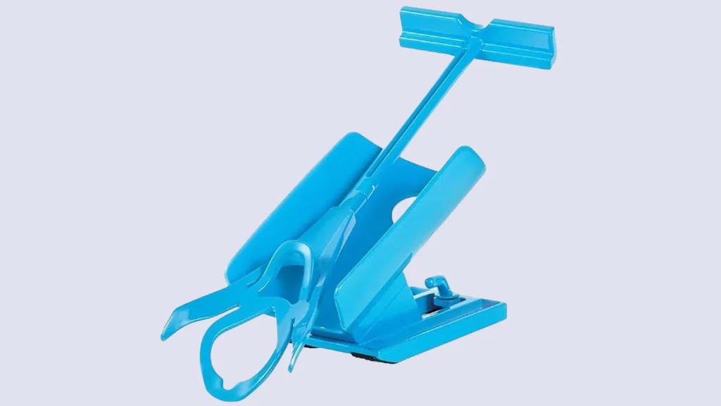 Struggling to Put on Socks During Pregnancy? 4 Tools for Ease Sock Helper Kit