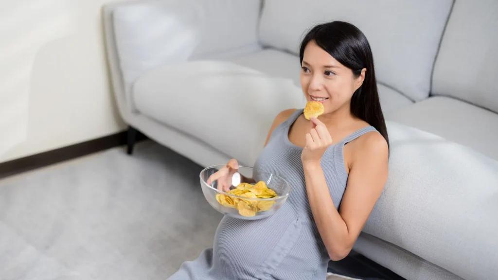 Fruit Chips: Crunchy Goodness for Mom and Baby Fruit chips