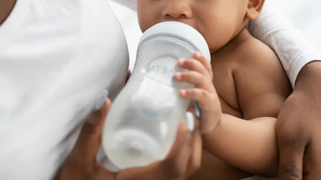 Newborn Choking on Milk While Bottle Feeding: Act Fast! How to Prevent Choking While Bottle Feeding