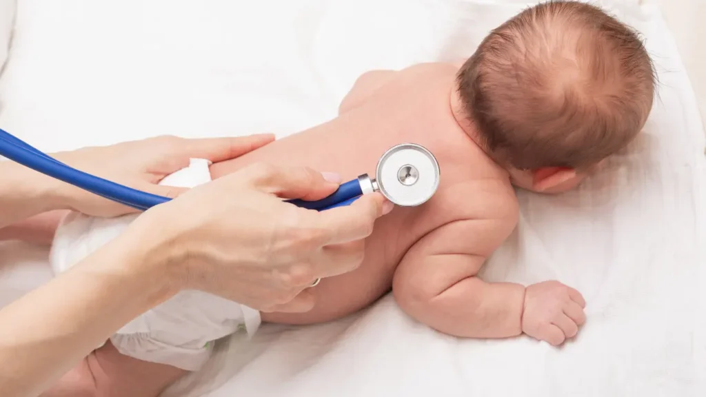 Newborn Choking on Milk While Bottle Feeding: Act Fast! When to Call the Doctor